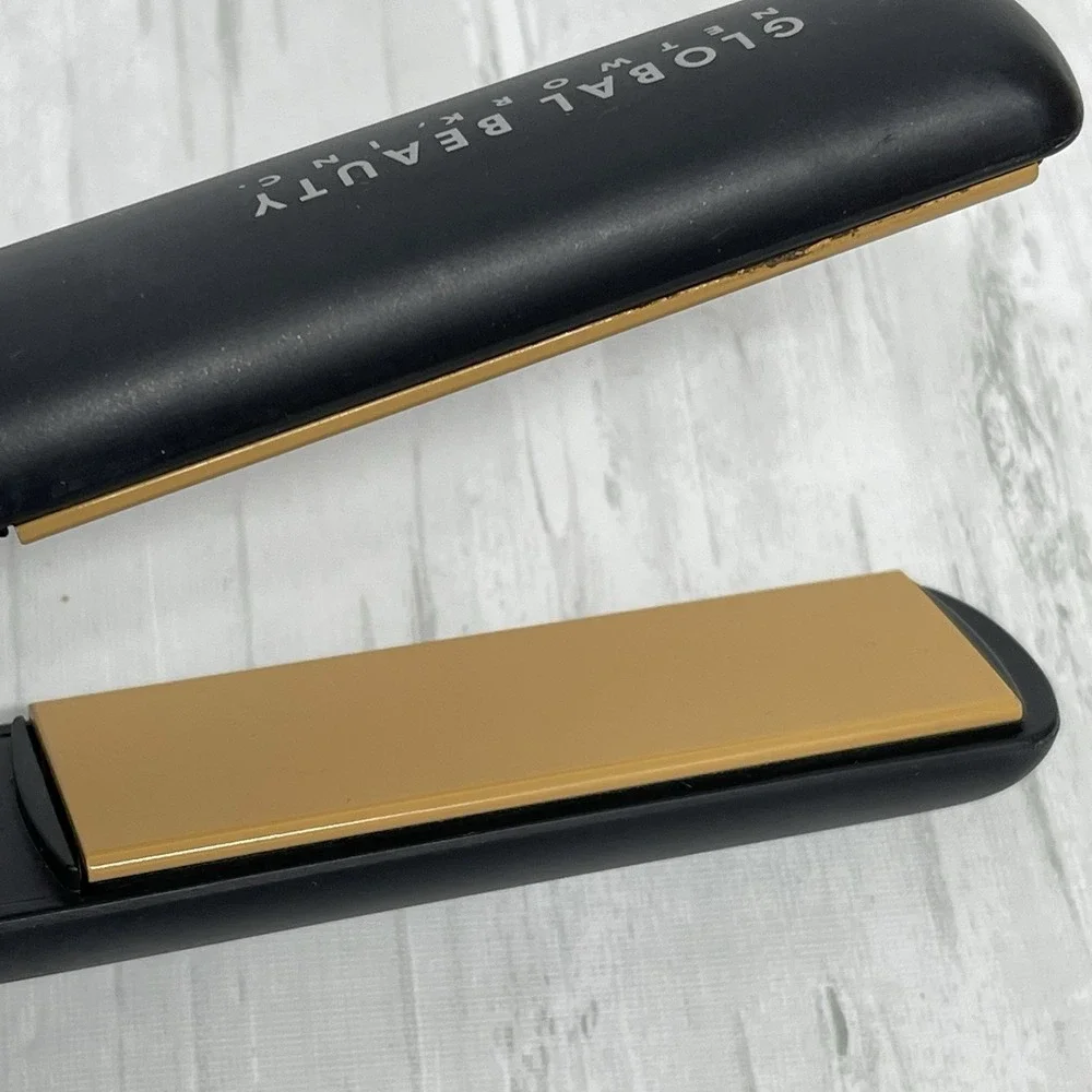 CHI GF1001 Ceramic Hair Straightener Flat Iron 1